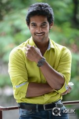 Aadi Pyaar Mein Padipoyane Press Meet Photos